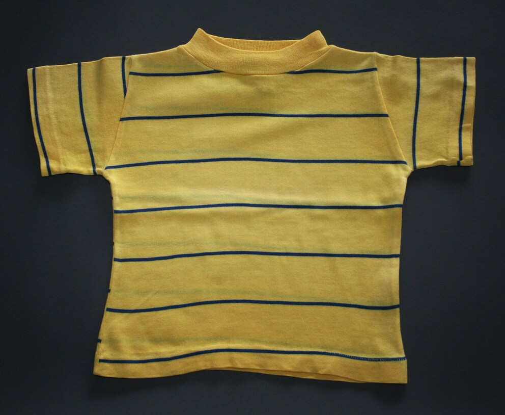 T-Shirt für Buben, für ca. 1- 2-jährigen – Wien Museum Online Sammlung