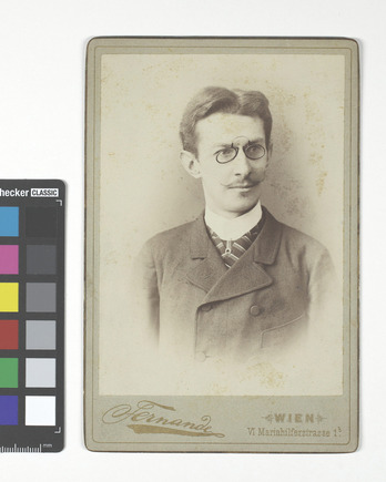 Rudolf von Larisch (1866-1934), Typograf, Schriftgestalter, Grafikdesigner, Hochschullehrer (rückseitig eigenhändige Widmung an Hugo Wolf)