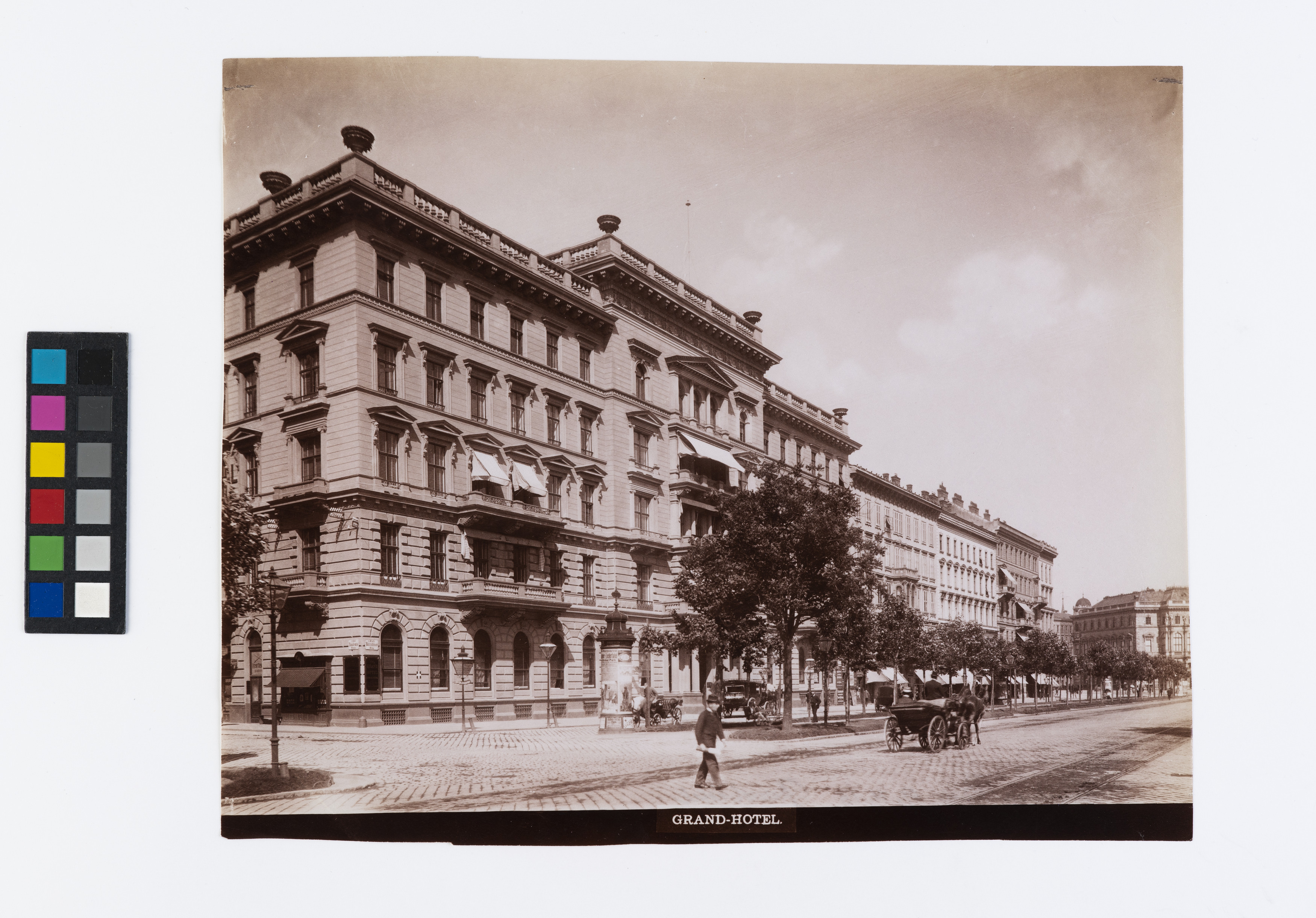 1., Kärntner Ring 9-13 - Grand-Hotel - Schrägansicht - Blick Richtung ...